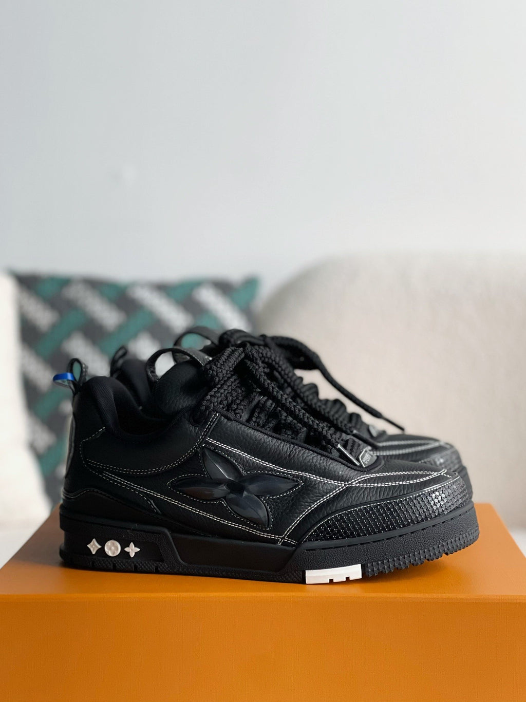 Louis Vuitton Sneaker #5153