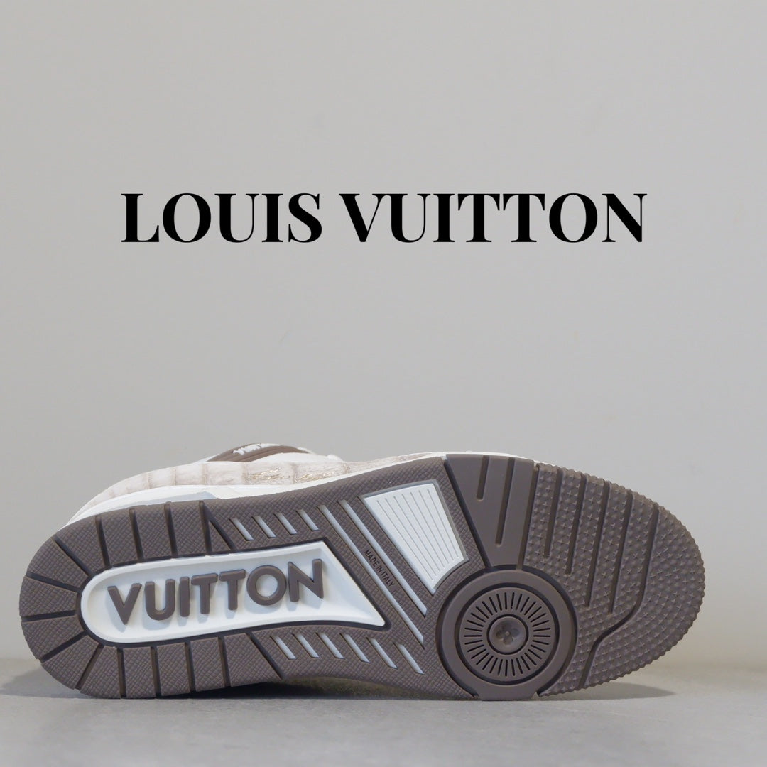 Louis Vuitton Sneaker #5180