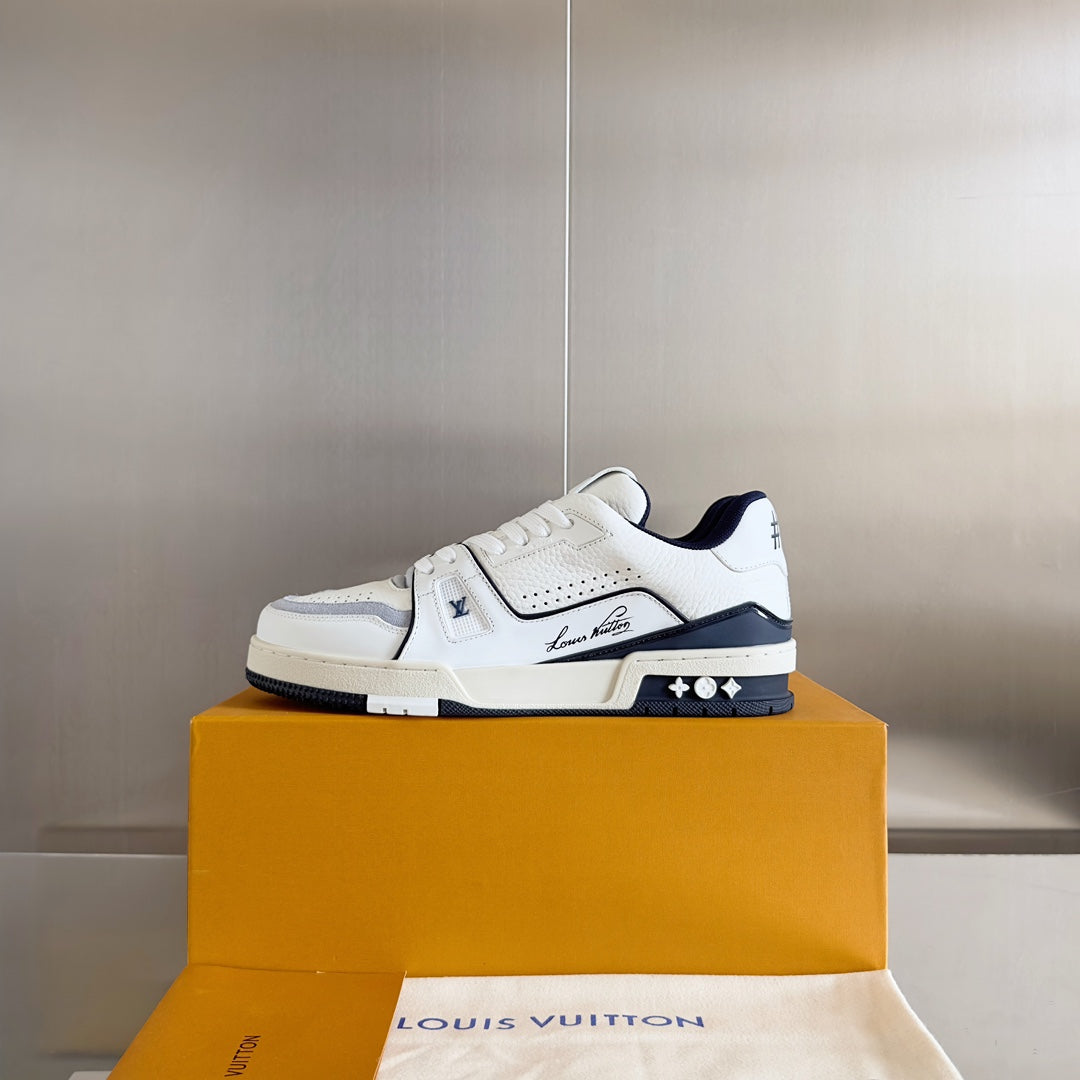 Louis Vuitton Sneaker #5217