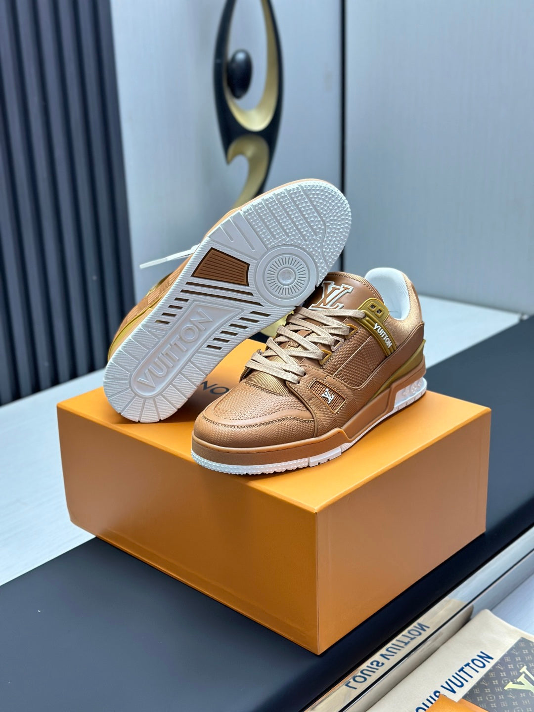 Louis Vuitton Sneaker #5225