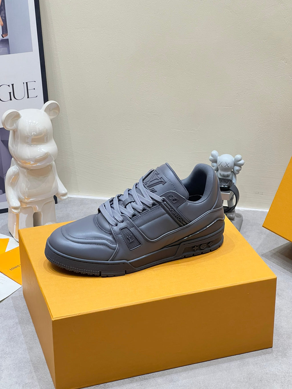 Louis Vuitton Sneaker #5205 - 1