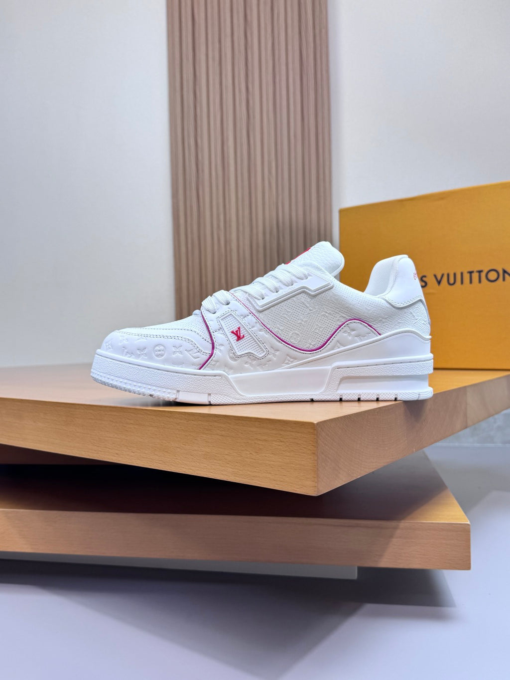 Louis Vuitton Sneaker #5149
