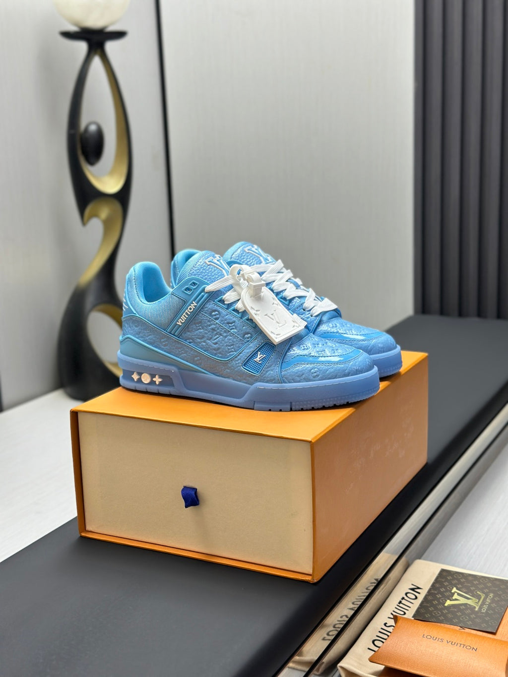 Louis Vuitton Sneaker #5231
