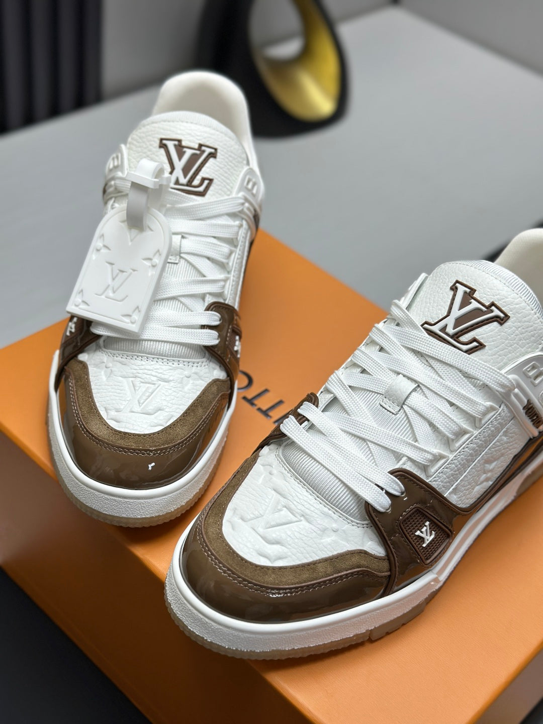 Louis Vuitton Sneaker #5241