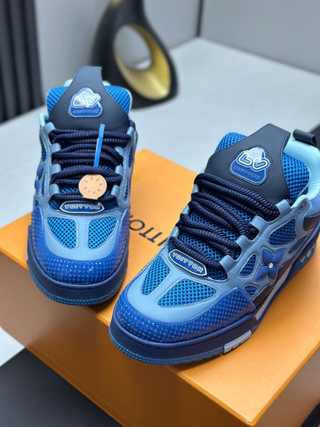 Louis Vuitton Sneaker #5261