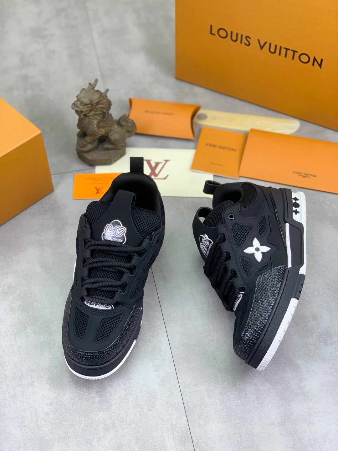 Louis Vuitton Sneaker #5270