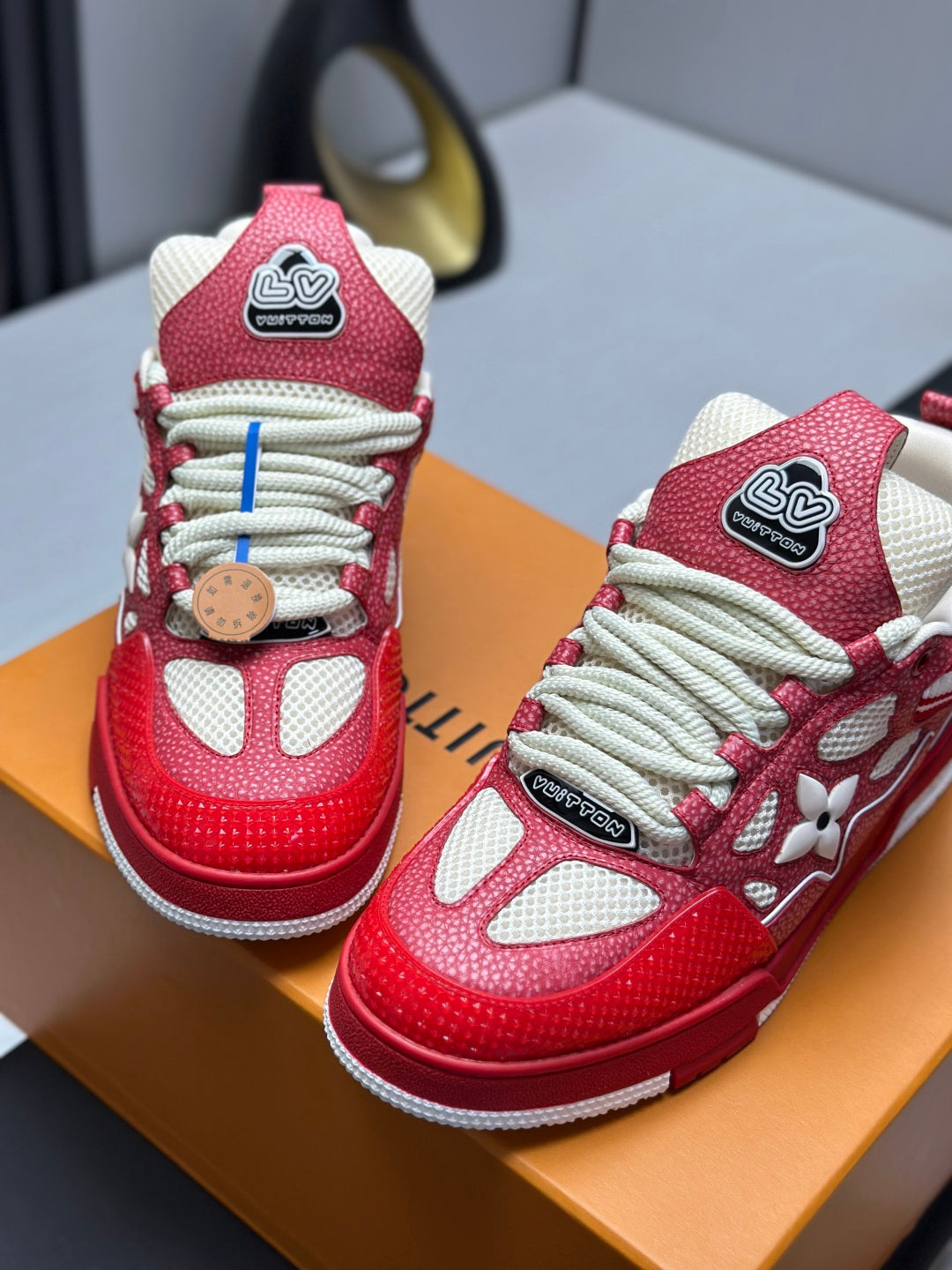 Louis Vuitton Sneaker #5259