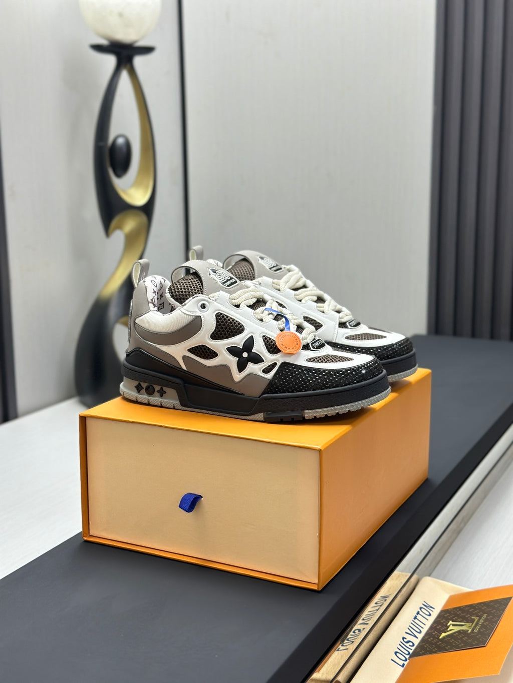 Louis Vuitton Sneaker #5250