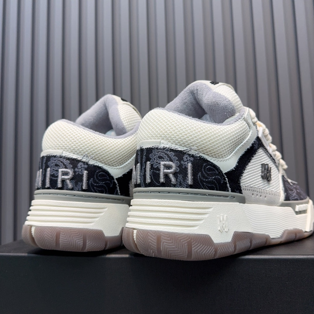 Amiri Sneaker #42