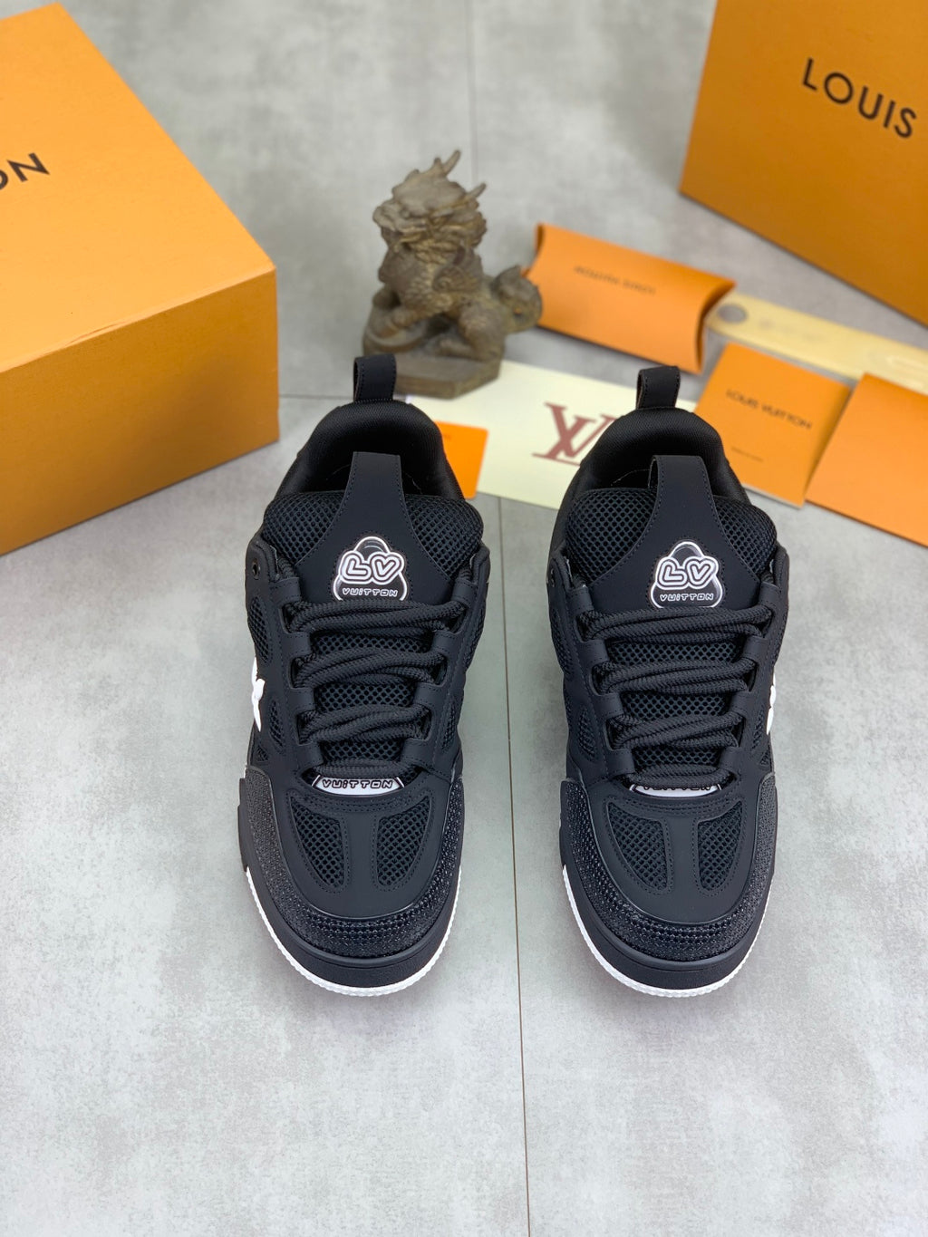 Louis Vuitton Sneaker #5270