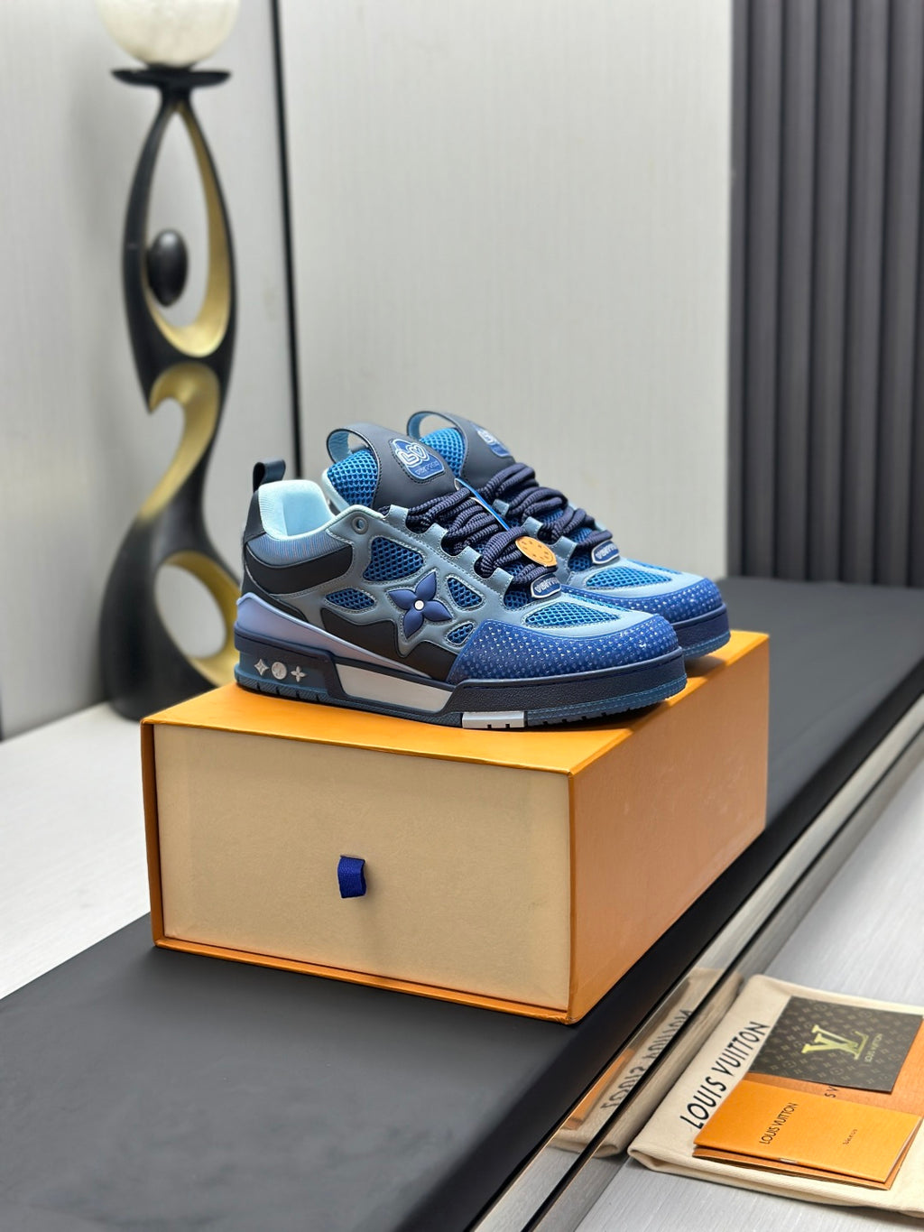Louis Vuitton Sneaker #5261