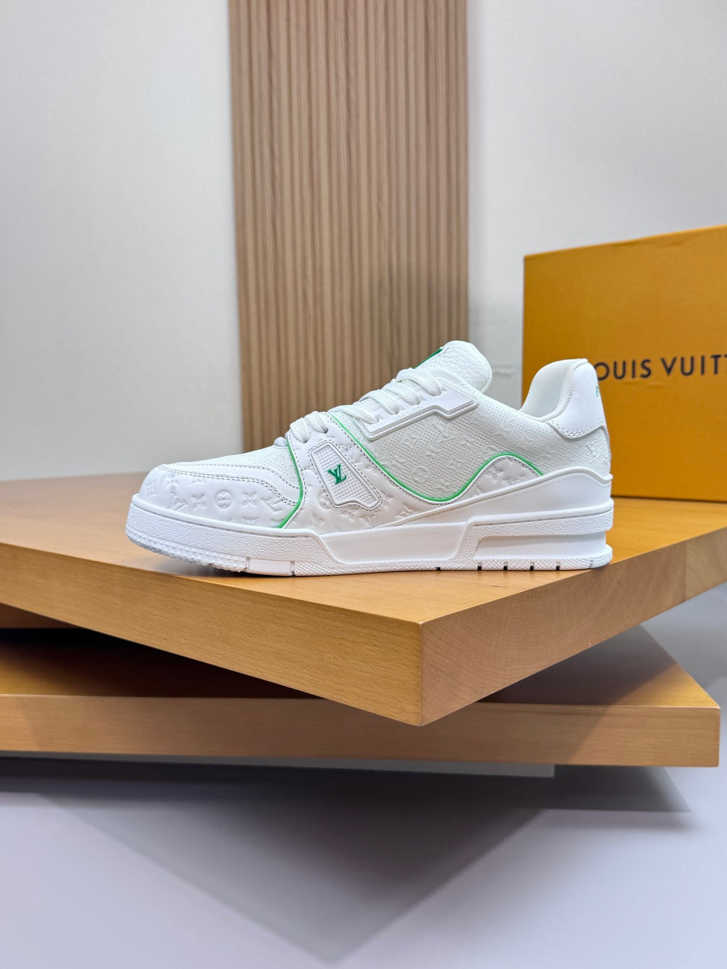 Louis Vuitton Sneaker #5150
