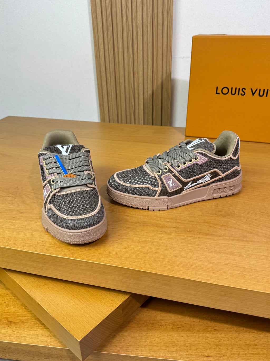Louis Vuitton Sneaker #5151