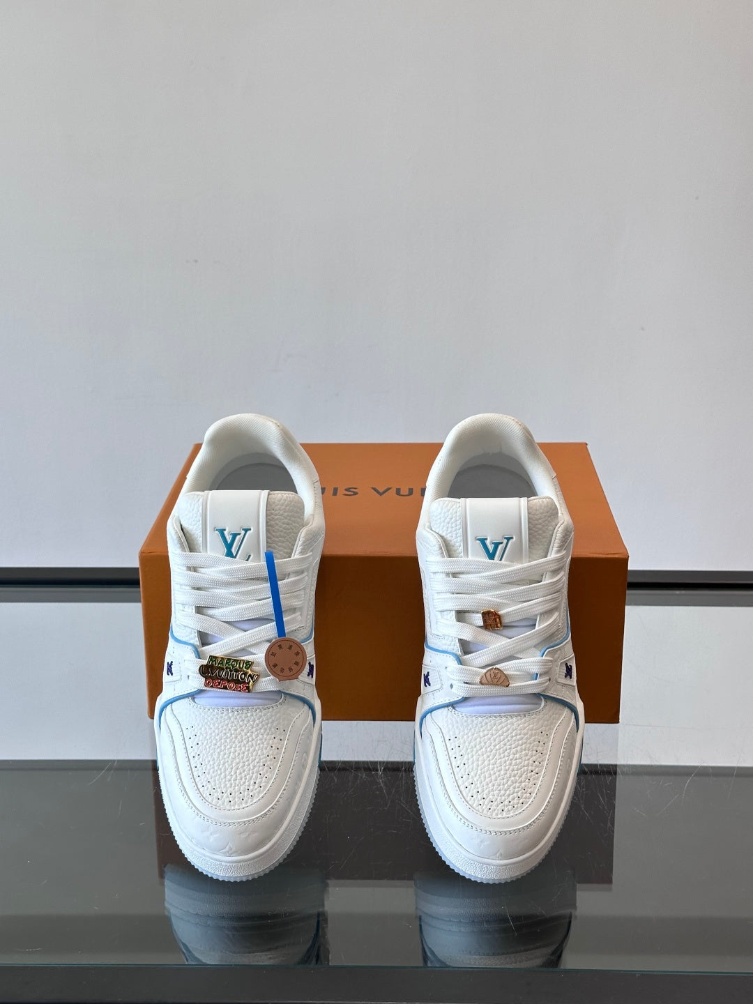 Louis Vuitton Sneaker #5003 - vista 3