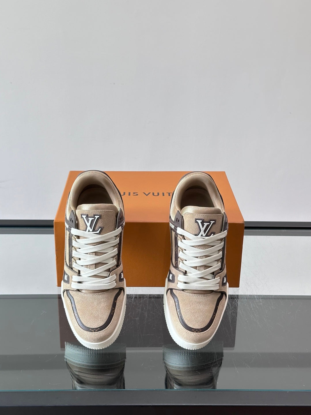 Louis Vuitton Sneaker #5026 - vista 2