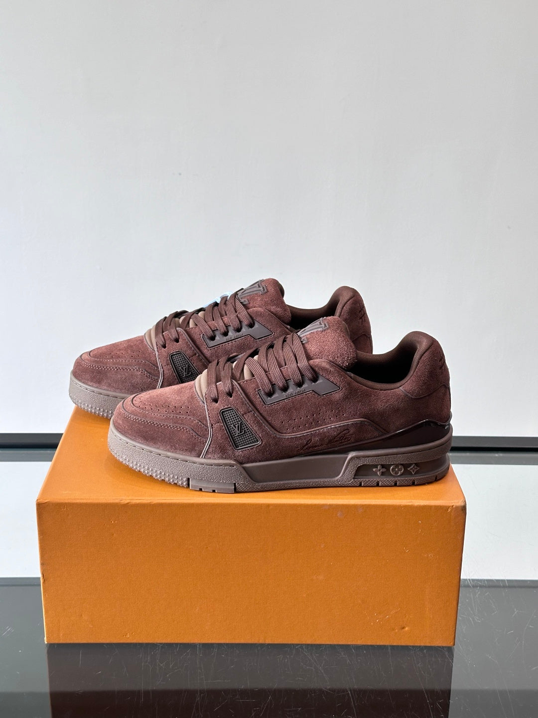 Louis Vuitton Sneaker #5027 - vista 3