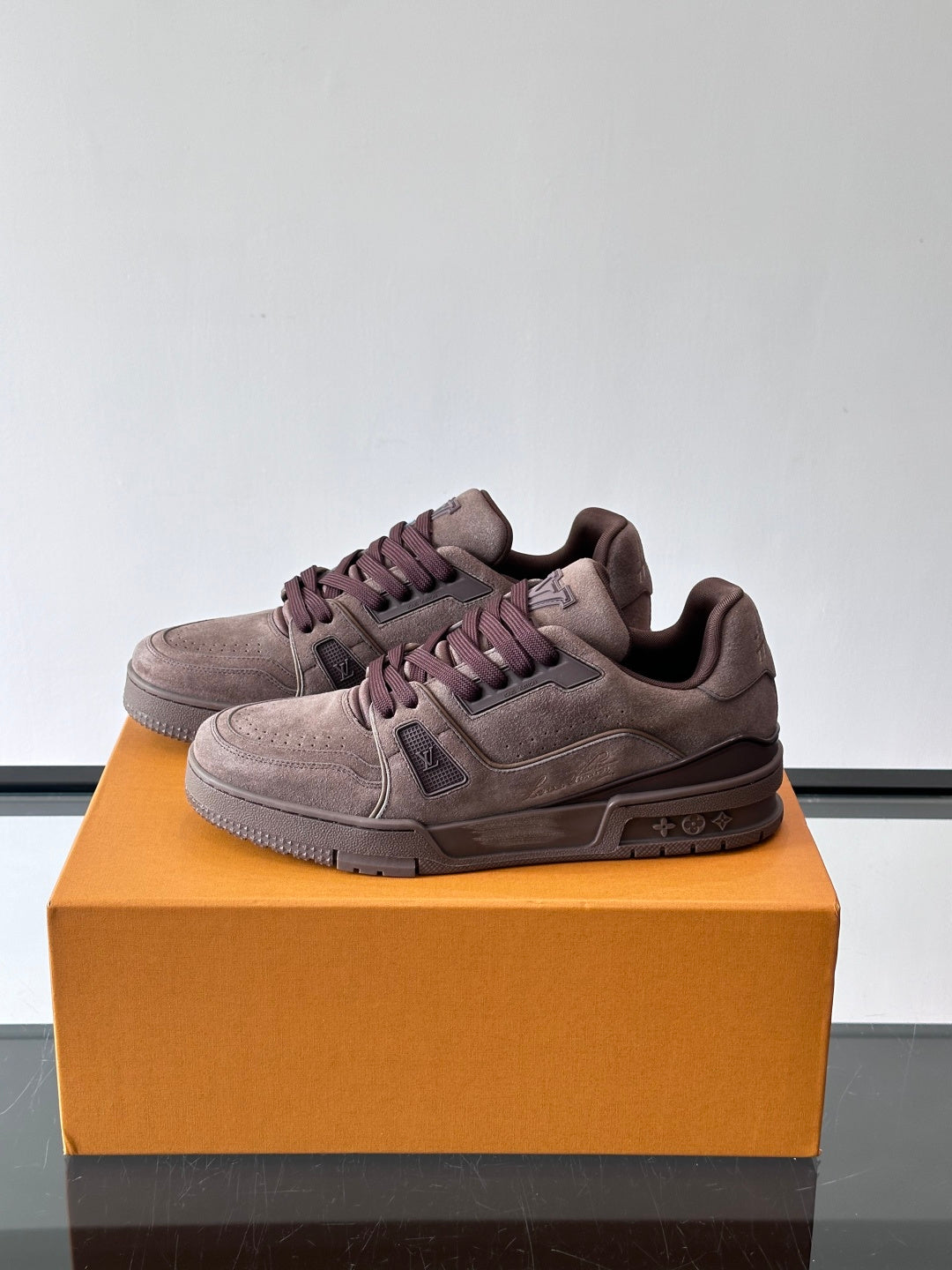 Louis Vuitton Sneaker #5029 - vista 3