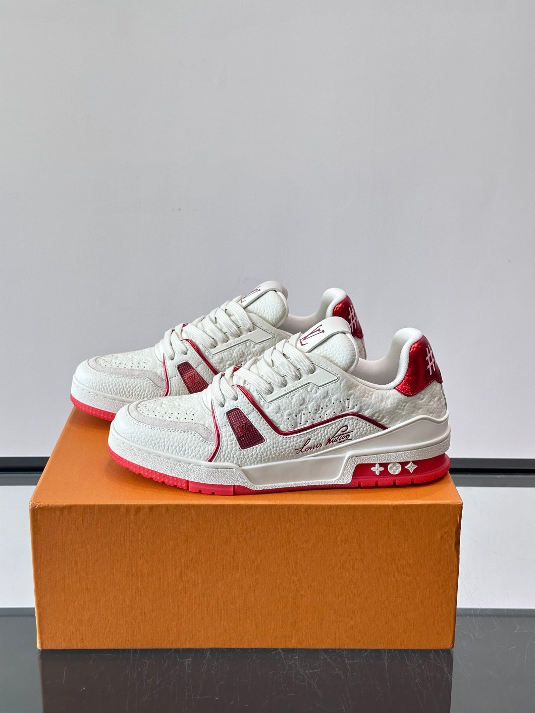 Louis Vuitton Sneaker #5036 - vista 2