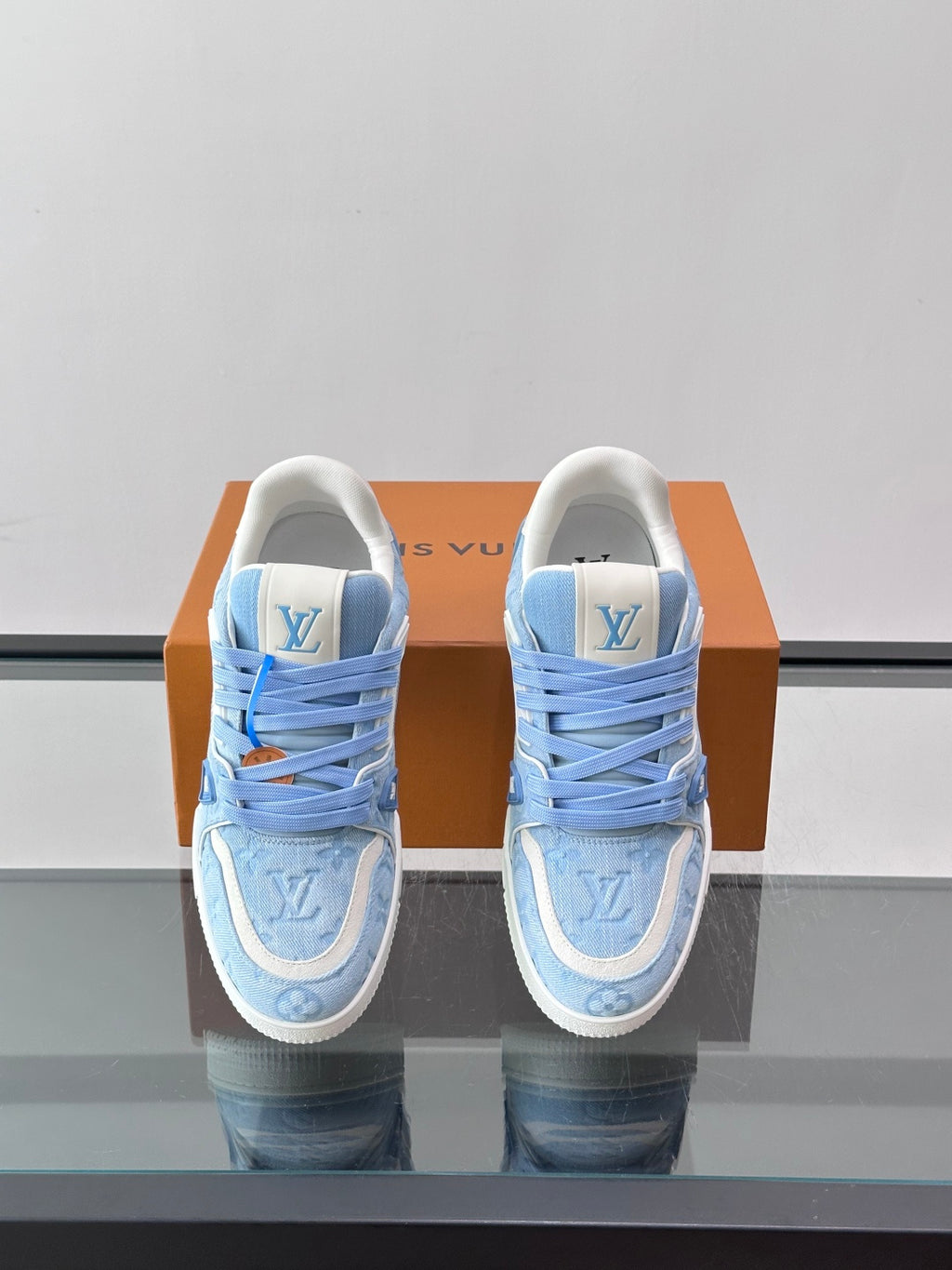 Louis Vuitton Sneaker #5039 - vista 3