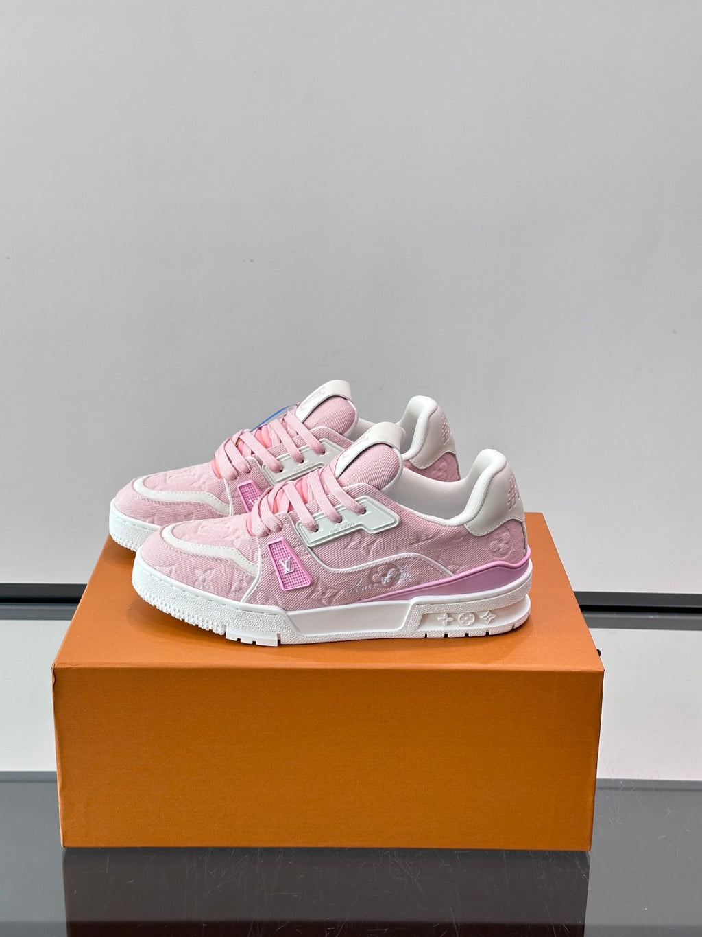Louis Vuitton Sneaker #5040 - vista 2