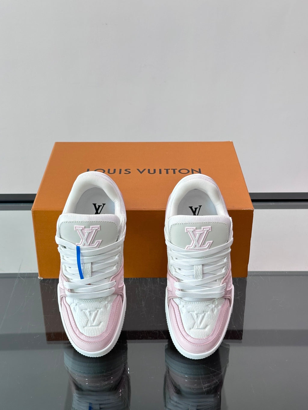 Louis Vuitton Sneaker #5041 - vista 3