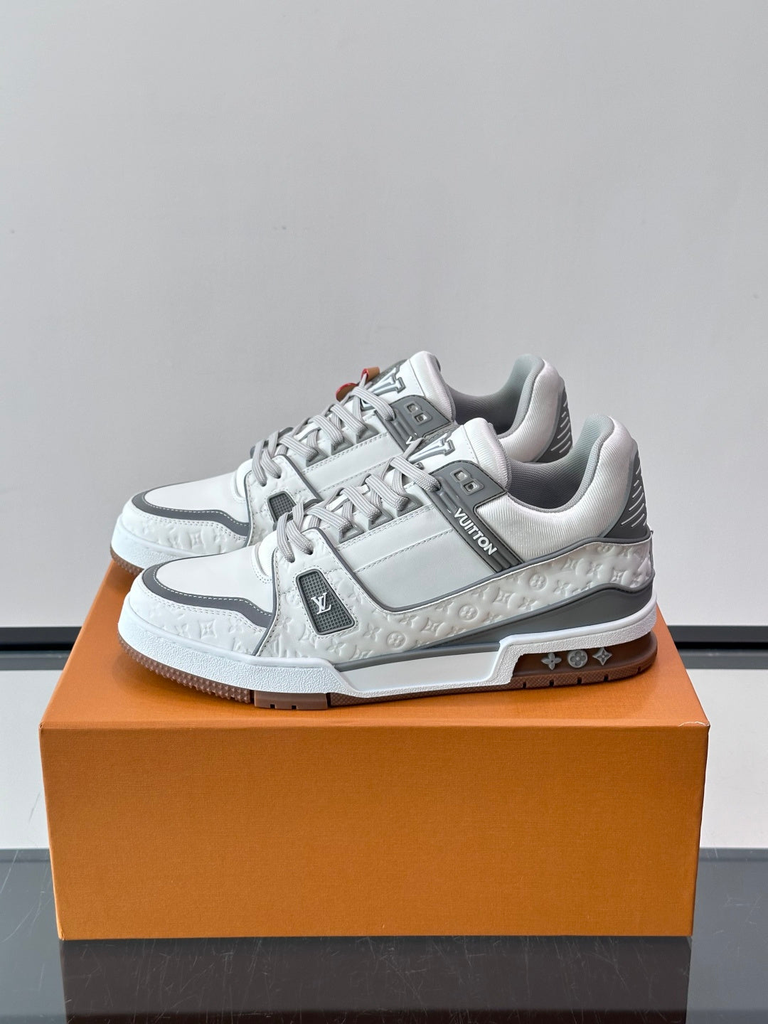 Louis Vuitton Sneaker #5045 - vista 2