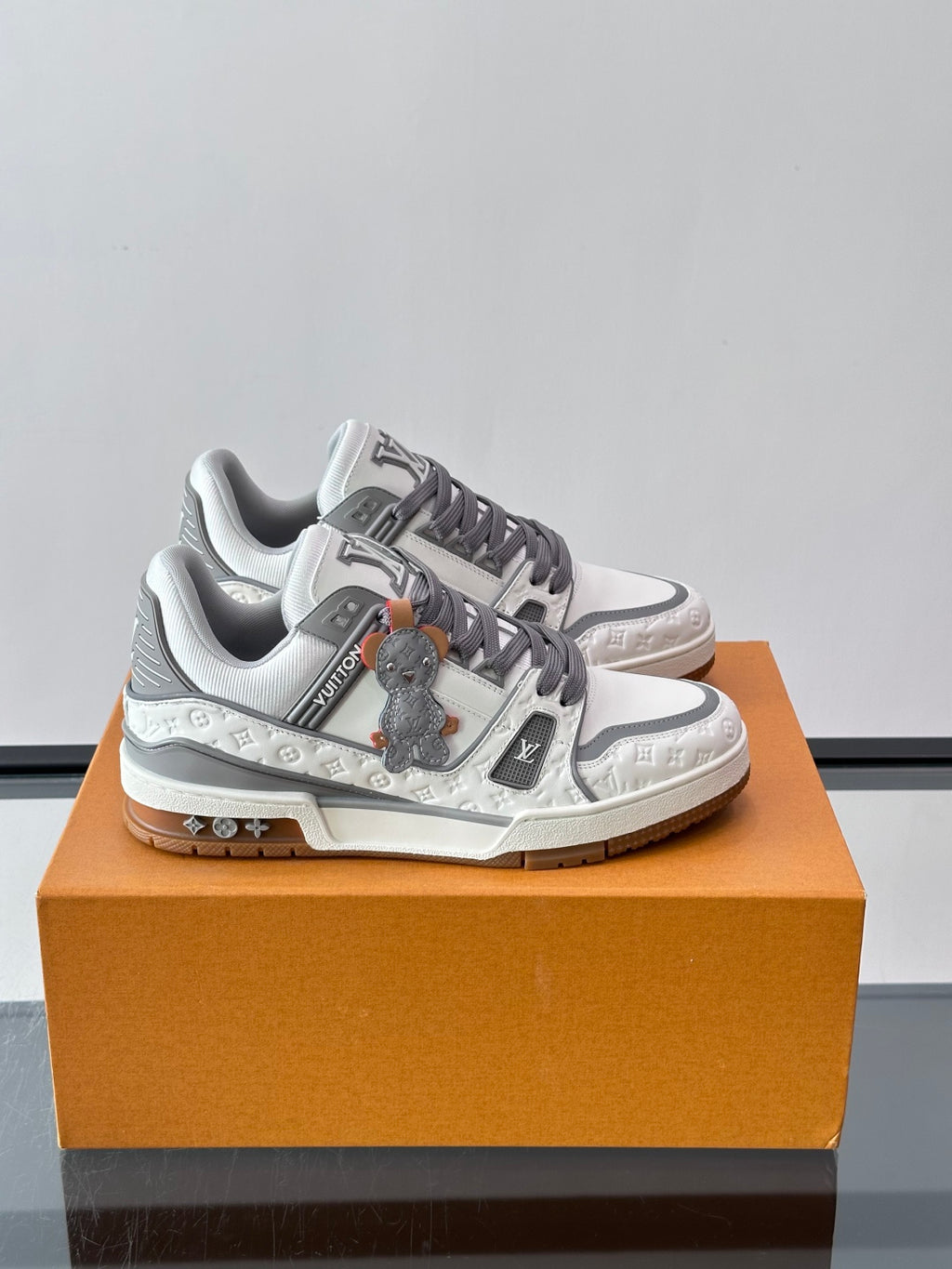 Louis Vuitton Sneaker #5048