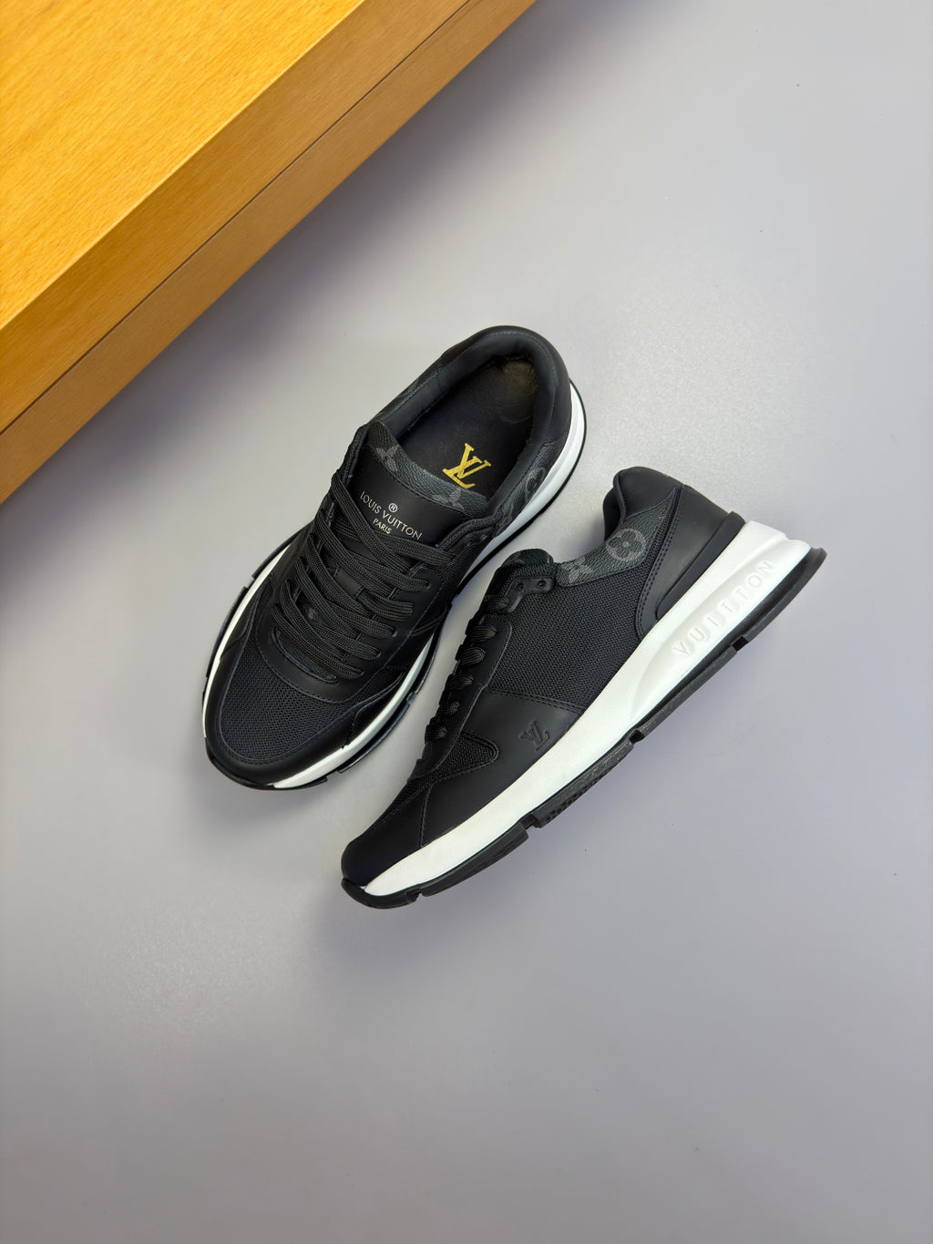 Louis Vuitton Sneaker #5062