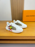 Louis Vuitton Sneaker #5081