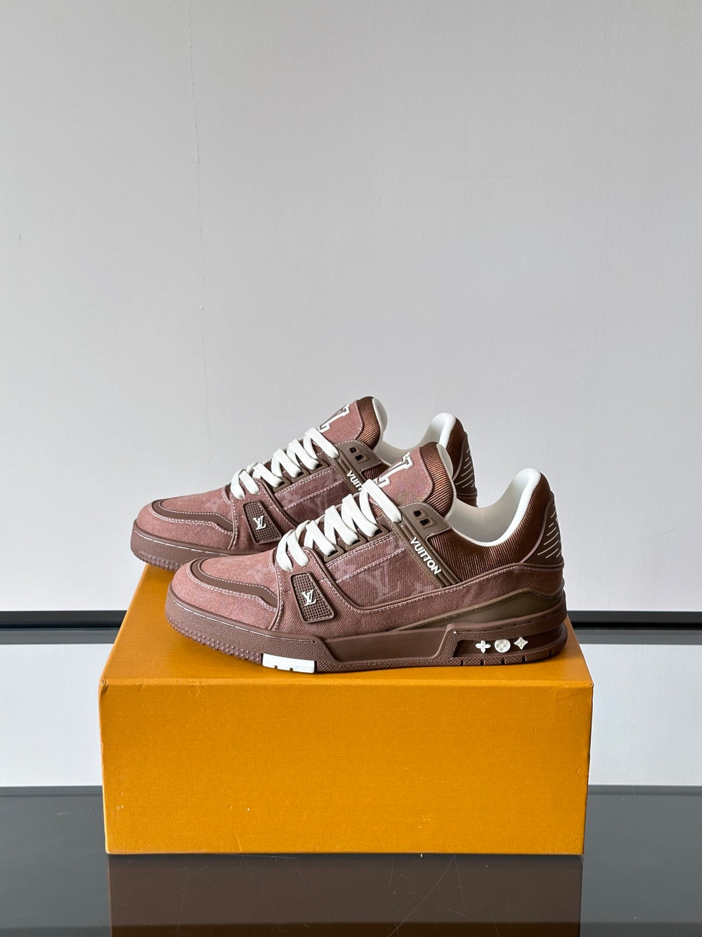Louis Vuitton Sneaker #5113 - vista 2