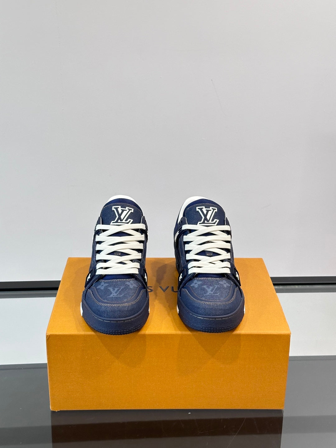 Louis Vuitton Sneaker #5116 - vista 2