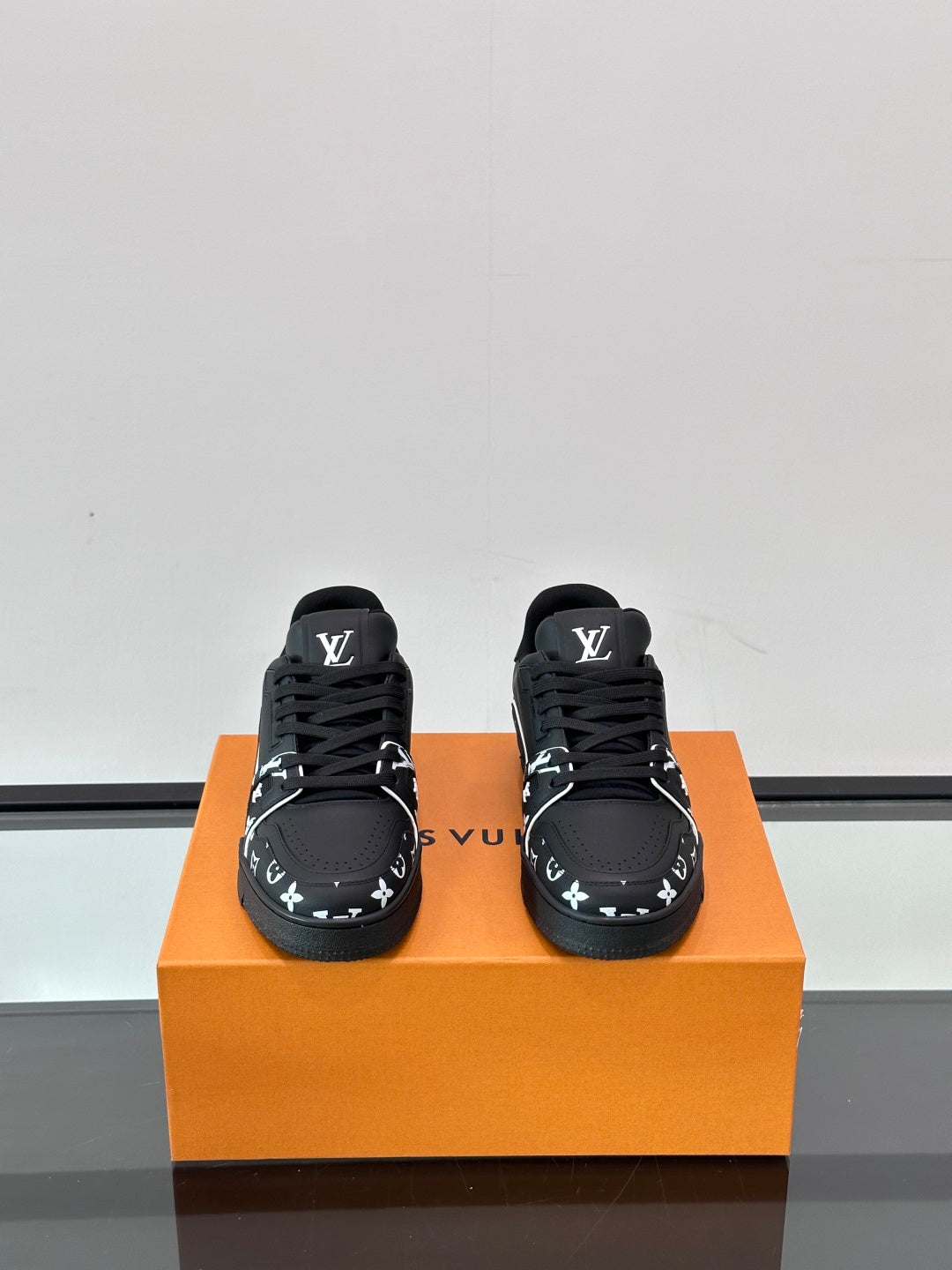 Louis Vuitton Sneaker #5119 - vista 2