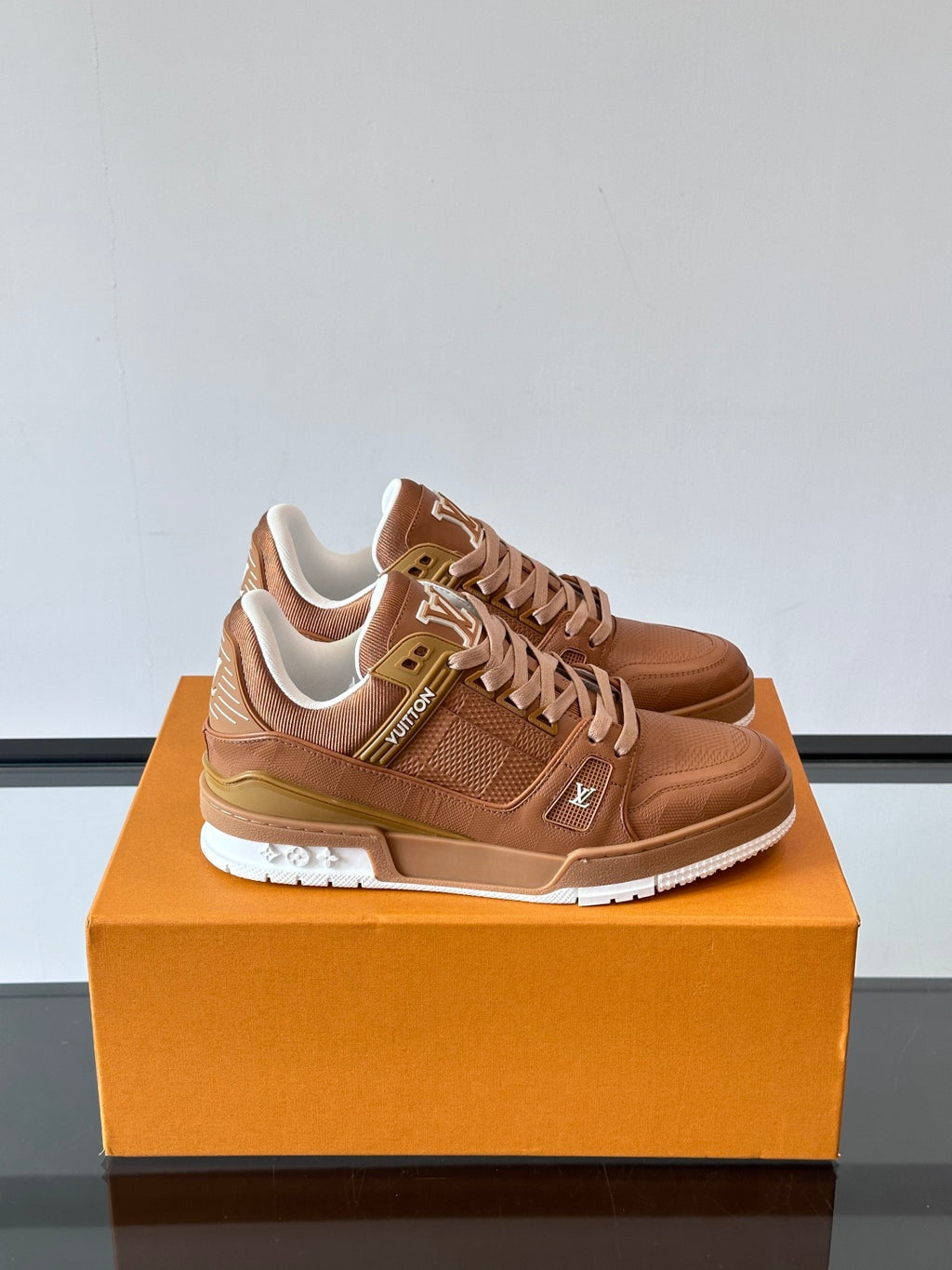 Louis Vuitton Sneaker #5121 - vista 1