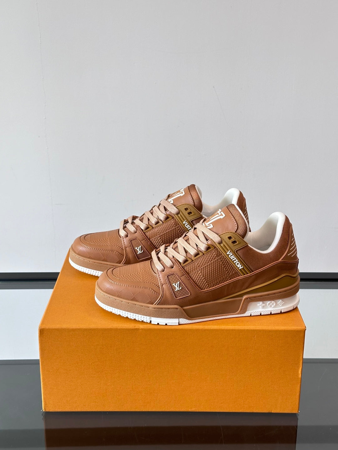Louis Vuitton Sneaker #5121 - vista 3
