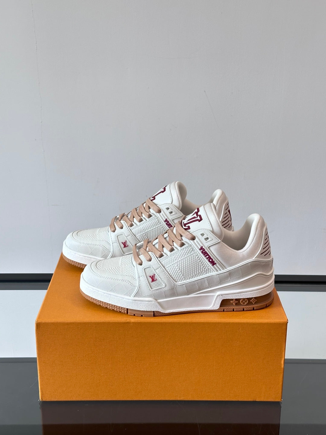 Louis Vuitton Sneaker #5122 - vista 3