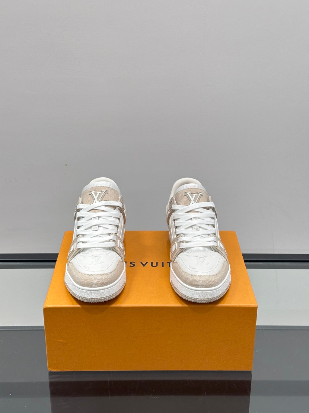 Louis Vuitton Sneaker #5129 - vista 2