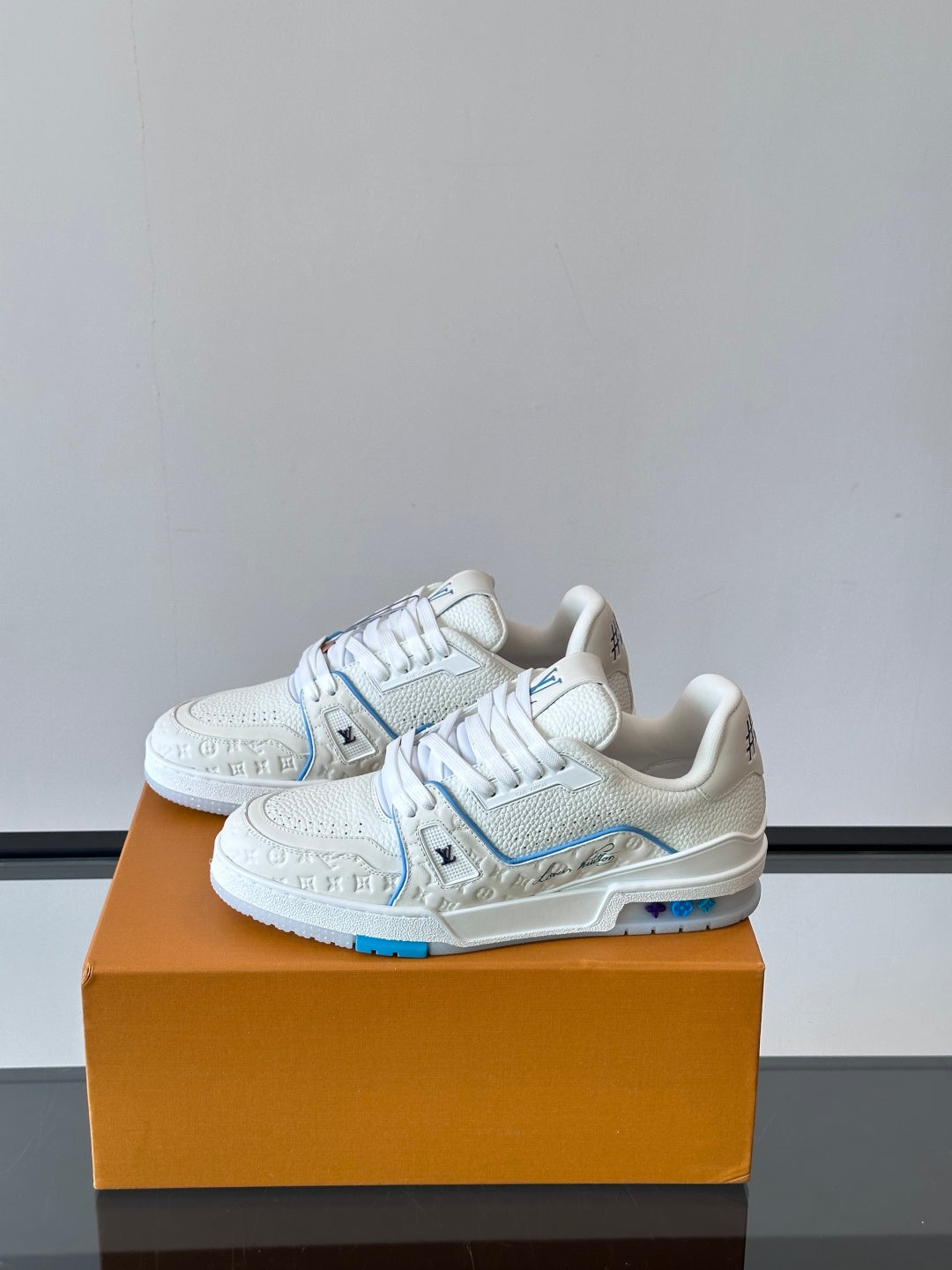 Louis Vuitton Sneaker #5130 - vista 3