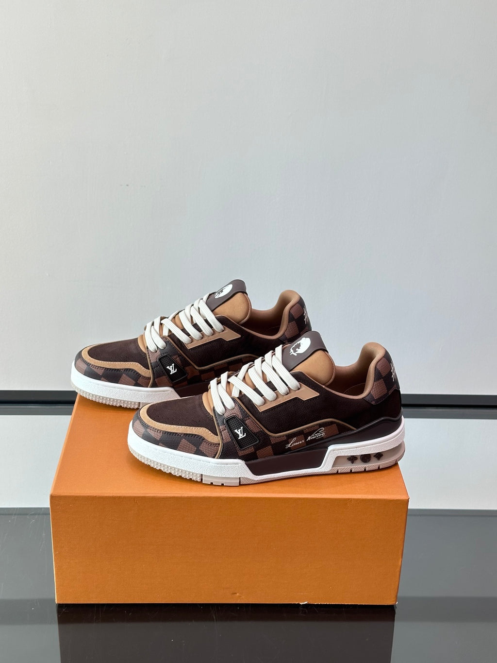 Louis Vuitton Sneaker #5138