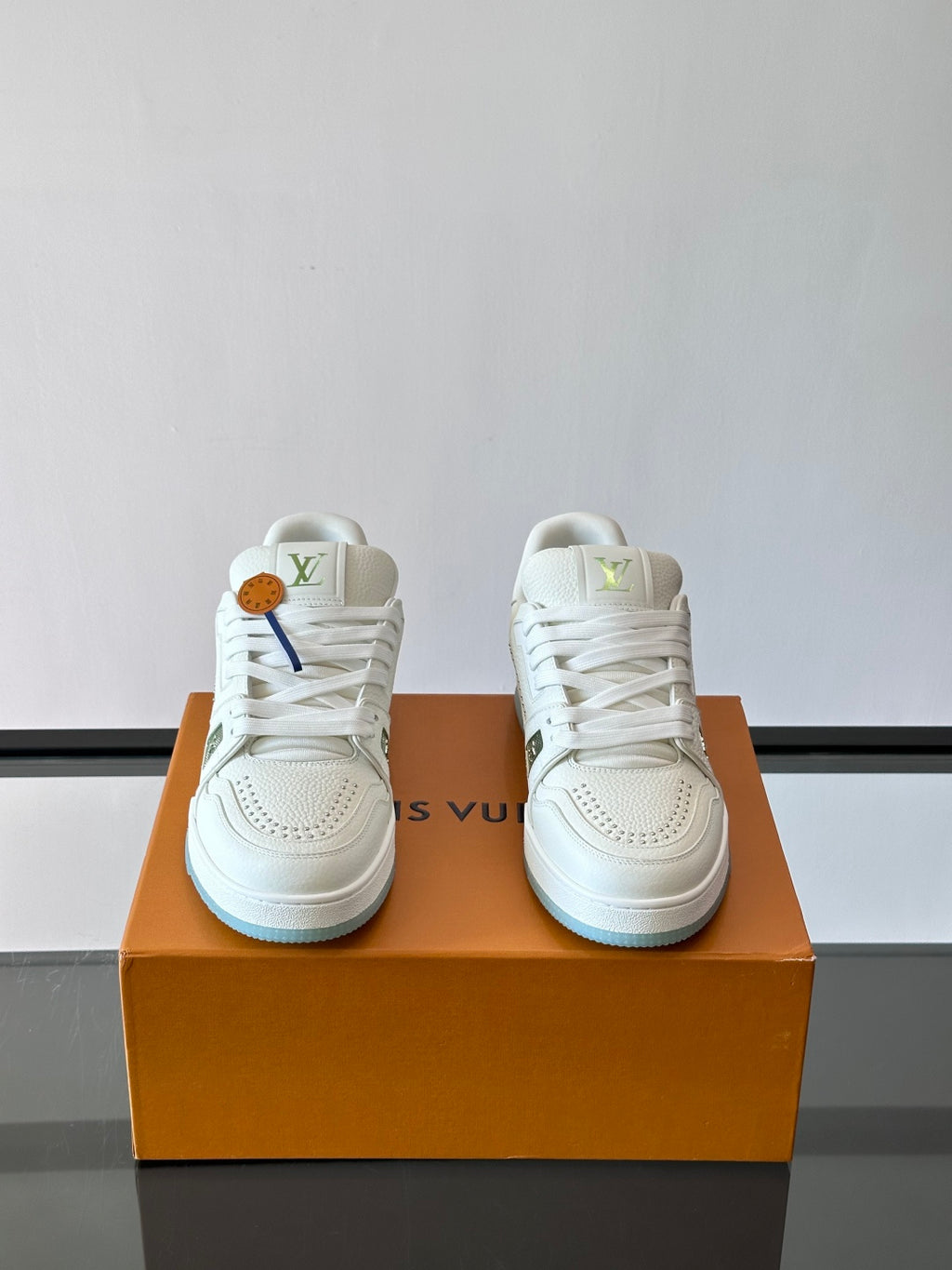 Louis Vuitton Sneaker #5142