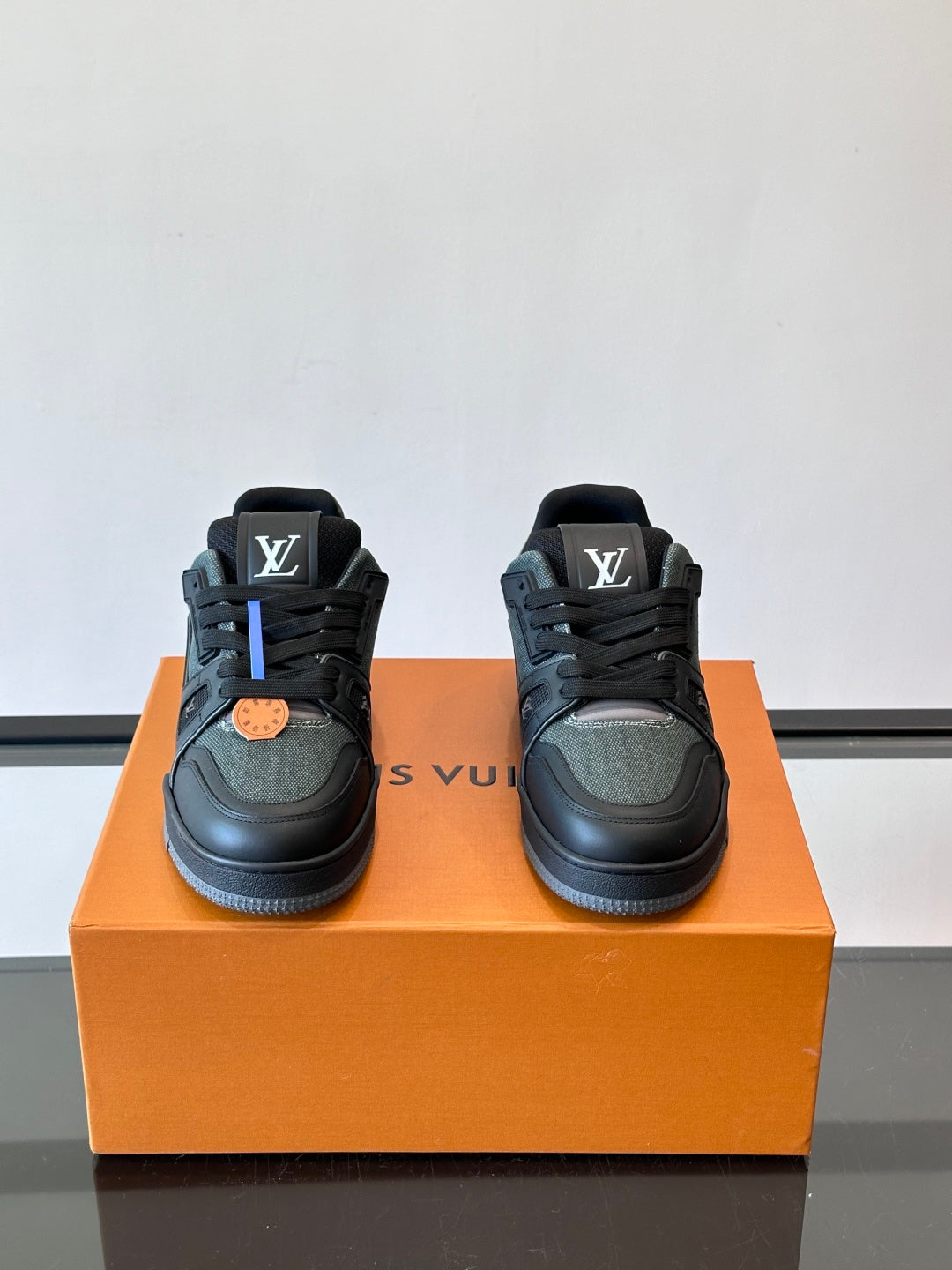 Louis Vuitton Sneaker #5007 - vista 2